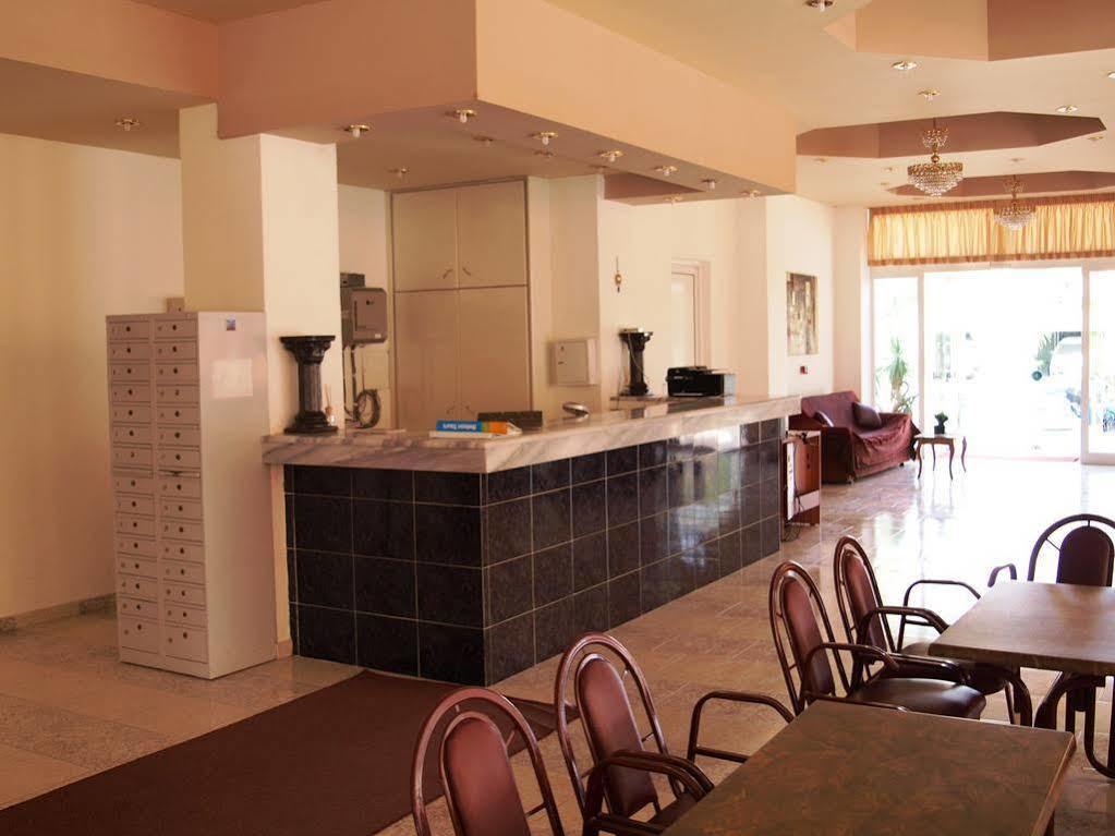 Lagonas Aparthotel